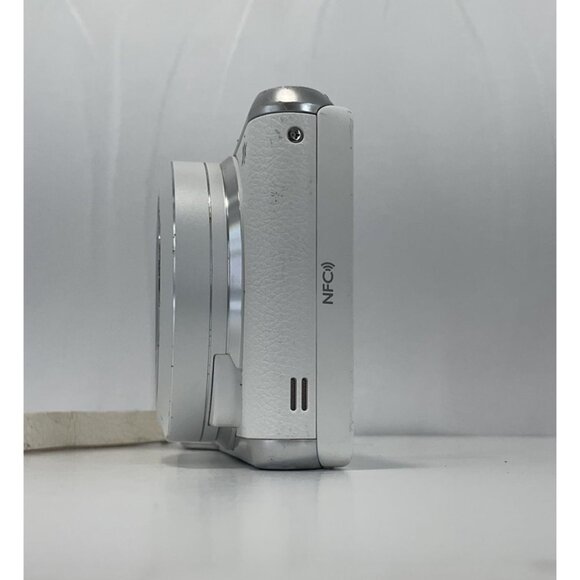 Samsung Galaxy Camera 2 EK-GC200 16MP Digital Camera With 21x Optical Zoom & And - Picture 7 of 8